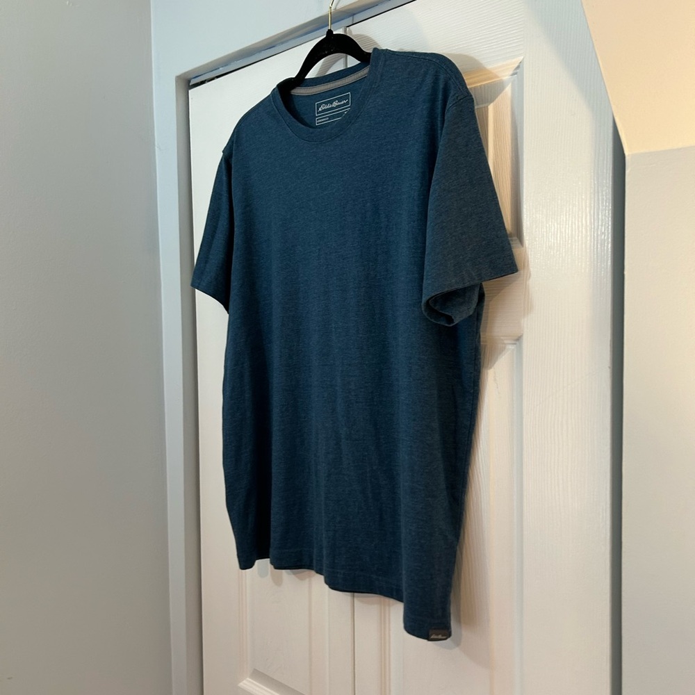 Eddie Bauer Legend Wash T-Shirt Men’s Large Blue Short Sleeve Tee